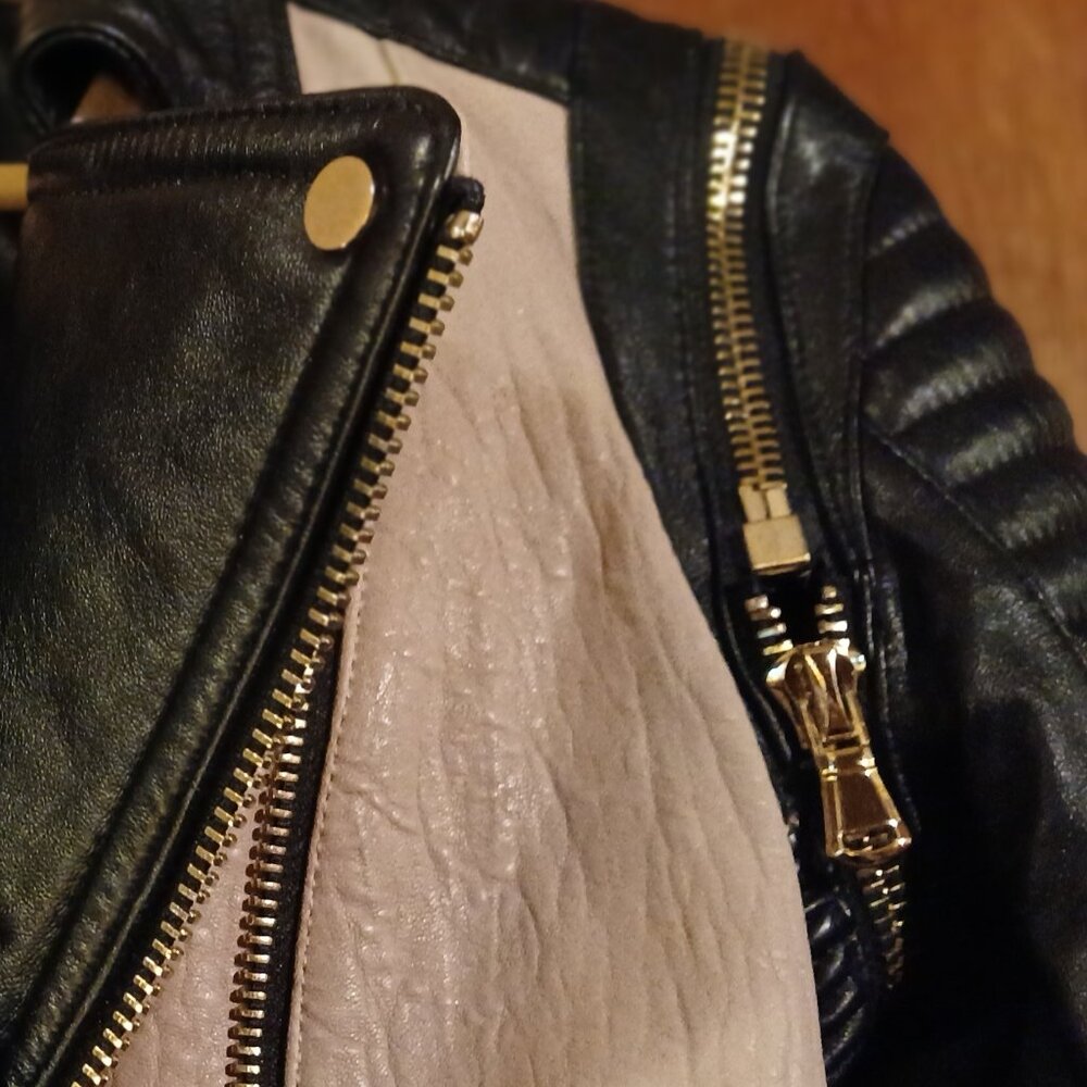 NWOT- DEARHUA Lamb Leather Jacket Unique Gold Hardware - Picture 5 of 16